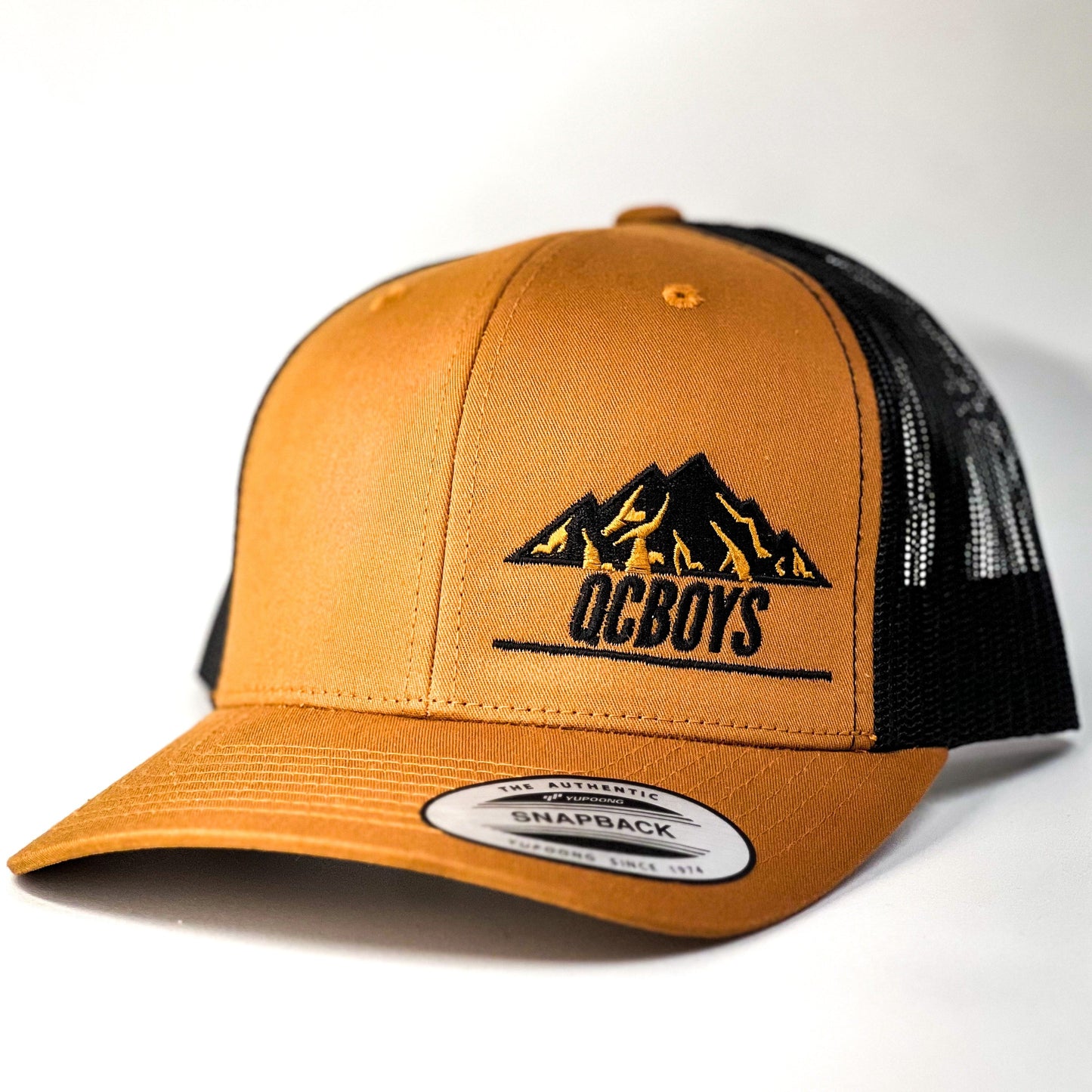 caramel/black trucker cap